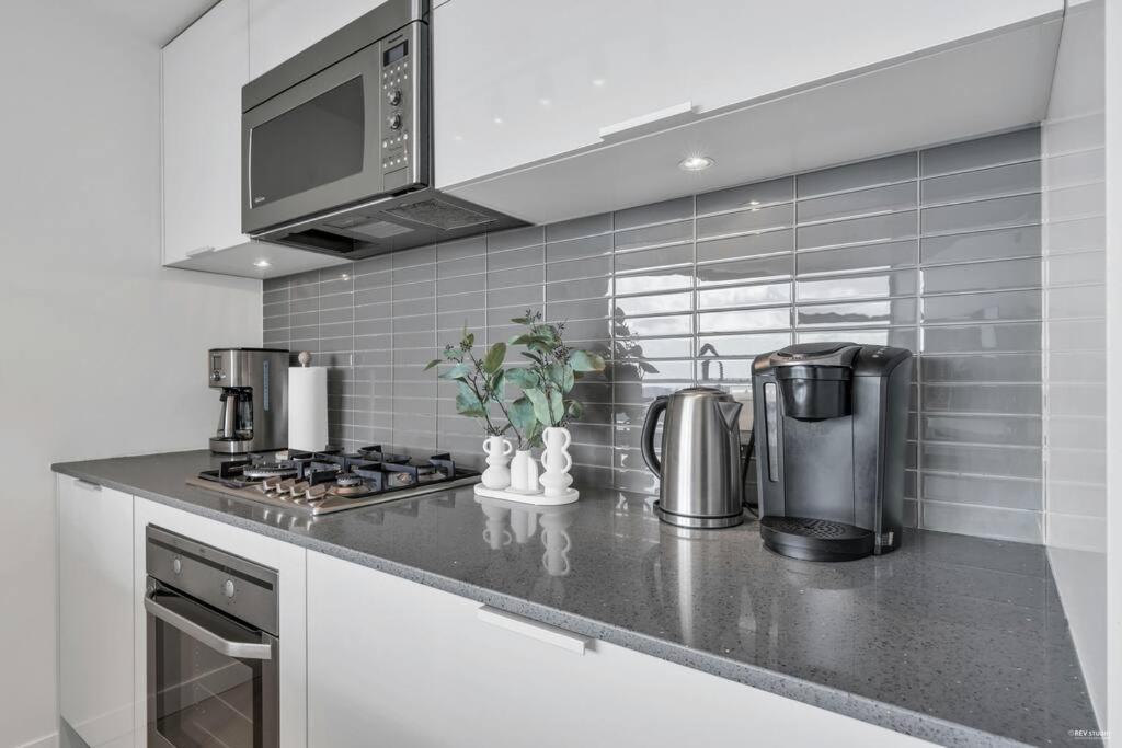Skyview, 40Th Floor! 2Br Condo In Downtown Vancouver Exterior foto